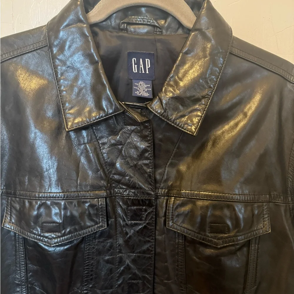 GAP vintage Black Leather Jacket with Velcro closure Jean jacket styling - Picture 3 of 6